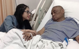 Dewi Persik Pindahkan Perawatan Sang Ayah di Jakarta, Ada Rencana Cangkok Ginjal? 