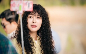 Go Won Hee Syok Berat Saat Bangun Tidur Dekat Penampungan Sampah di Foto Adegan 'Perfume'