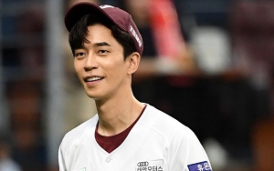 Shin Sung Rok Pose Menyebalkan Buat Promosikan 'Perfume', Fans Malah Gemas