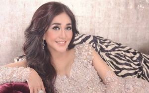 Wajah Paramitha Rusady di Usia 52 Tahun Bikin Nettter Tercengang, Dipuji Ratu Sinetron Awet Muda