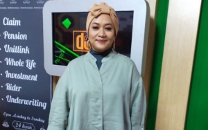 Tike Priatnakusumah Cerita Sudah Bertahun-Tahun Tak Salat Tarawih Saat Bulan Ramadan
