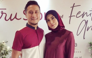 Adegan Fenita Arie dan Arie Untung Menangis Sambil Berpelukan Usai Kajian Bikin Sandra Dewi Terharu