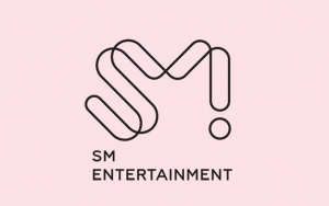 Merchandise Resmi SM Entertainment Dituduh Plagiat Merek-Merek Terkenal 