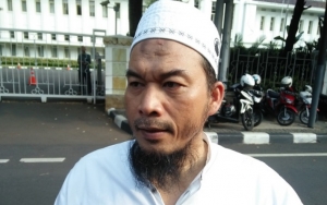 Ingin Fokus Lailatul Qadar, Ustaz Sambo Minta Pemeriksaan Terkait Kasus Makar Eggi Ditunda