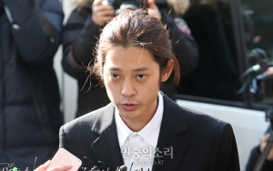 Jung Joon Young Beber Identitas 8 Penyanyi yang Terlibat Skandal Grup Chat
