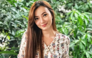 Asmirandah Sudah Bisa Tersenyum Meski Masih Pucat, Manajer Ungkap Penyebab Sakit