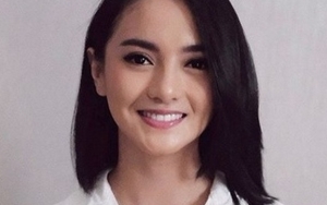 Pulang Dari Tanah Suci, Ririn Ekawati Dipuji Makin Cantik