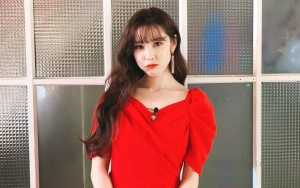 Dibilang Tak Montok Lagi Setelah Bodi Kurusan, Hyosung Jawab Pakai Foto Seksi di Bali
