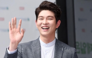 Yoon Kyun Sang Bermuka Dua dan Tampilkan Sisi Berbeda di Poster 'Class of Lies'