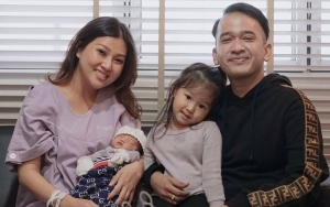  Putri Kedua Ruben Onsu Dijuluki Bayi Hypebeast Usai Pakai Kain Bedung Branded Nyaris Rp10 Juta