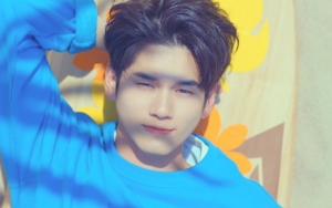  Ong Sung Woo Pamer Liburan Asik Di Pantai Dalam MV Proyek Spesial 'Heart Sign'