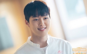 Akting Biasa Saja, Penampilan Keren Jang Ki Yong di 'Search: WWW' Dipuji Bikin Berdebar