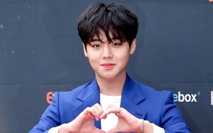 Park Jihoon Eks Wanna One Bocorkan Tampilan Syuting 'Flower Crew: Joseon Marriage Agency'