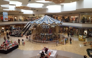 Cinta Tanah Air, Mall Ini Putar Lagu 'Indonesia Raya' Setiap Pagi