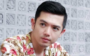 Nicky Tirta Ramai Dipuji Ganteng Saat Pakai Peci Hingga Dikira Sudah Jadi Mualaf