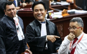 Jawab Tuduhan Kubu 02, Tim Hukum Jokowi-Ma'ruf Serahkan 30 Alat Bukti ke MK