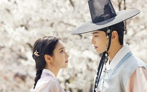 Shin Se Kyung Super Lucu, Cha Eunwoo Sangat Berkarisma di Teaser 'Rookie Historian Goo Hae Ryung'