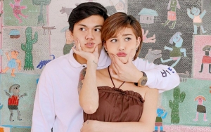 Awkarin Dikabarkan Putus Dengan Gangga, Netter Cibir Soal Tampil Seksi