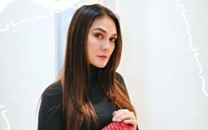 Naik Sepeda, Luna Maya Pakai Sepatu Seharga Puluhan Juta Rupiah