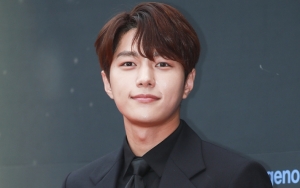 Staf Beberkan Kerja Keras L di Lokasi Syuting 'Angel's Last Mission: Love'