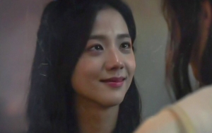 Adegan Jisoo BLACKPINK Peluk Song Joong Ki di 'Arthdal Chronicles' Bikin Internet Heboh