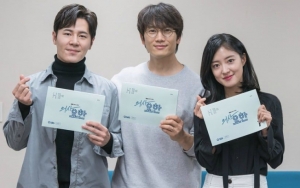 Ji Sung Ngaku Gugup, Lee Se Young Justru Bersenang-Senang di Sesi Baca Naskah 'Doctor John'