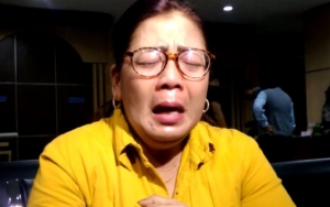 Ibu Kriss Hatta Menangis Sang Putra Dipenjara: Semoga Hilda Vitria Dapat Hidayah