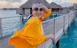 Liburan Ke Australia, Harga Syal Syahrini Capai Puluhan Juta Rupiah
