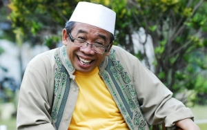 Qomar 'Empat Sekawan' Ditahan Usai Diduga Palsukan Ijazah S2 dan S3 Demi Jadi Rektor