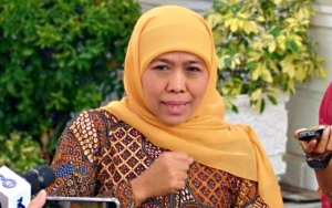 Tengah Sibuk Pernikahan Putrinya, Khofifah Tak Hadir Sidang Kasus Suap Jual Beli Jabatan