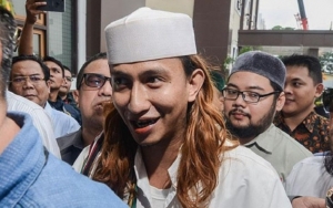 Ada Massa Gelar Aksi di MK, Justru Tuntut Pembebasan Habib Bahar