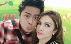 Barbie Kumalasari Dulu Nikahi Brondong 19 Tahun, Eks Suami Kabur Dikejar Ke Kampung Halaman