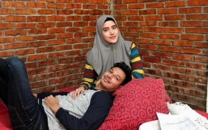 Tak Gubris Ocehan Galih Ginanjar, 10 Potret Ini Buktikan Fairuz A. Rafiq dan Suami Hidup Bahagia