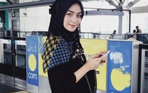   Pakai Hijab Seperti Ini, Citra Kirana Dipuji Alice Norin & Titi Kamal