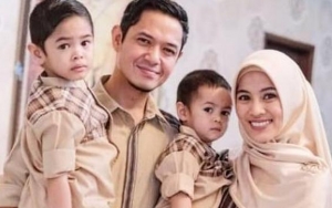 Dude Harlino Pantau Ketat Penggunaan Gadget Untuk Anak-Anaknya