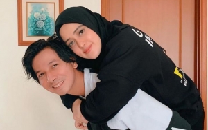Fairuz A. Rafiq Menangis Saat Laporkan Galih Ginanjar, Sikap Romantis Sonny Septian Jadi Sorotan