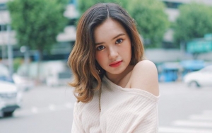 Beby Tsabina Posting Foto Bareng Sang Bunda Saat Liburan ke Korea, Sempat Dikira Kakak-Adik