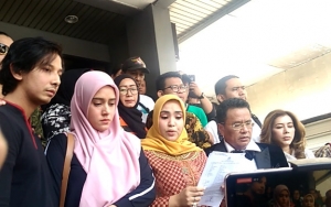 Sudah Dilaporkan, Fairuz A. Rafiq Minta Galih Ginanjar Buktikan Soal Cairan Keputihan