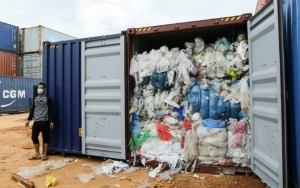 Indonesia Siap 'Tendang' Balik 49 Kontainer Sampah ke Eropa dan Amerika Serikat
