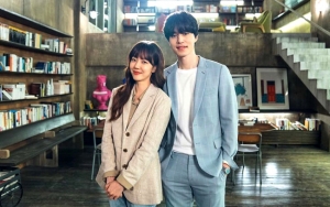 Akrab di Lokasi Syuting 'Search: WWW', Lim Soo Jung dan Lee Dong Wook Diminta Akting Bareng