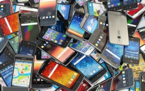 Rudiantara Sebut Ponsel Ilegal Tetap Bisa Digunakan Meski Aturan IMEI Sudah Berlaku