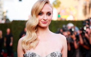 Inilah Detail Gaun Pernikahan Sophie Turner, Dirancang Louis Vuitton Selama 350 Jam