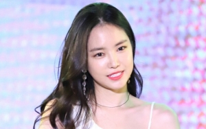 Na Eun A Pink Umbar Tubuh Seksi, Netter Sayangkan Kenapa Operasi Plastik