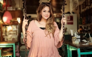 Potret Celine Evangelista Bawa 3 Anak Bikin Kagum, Wajah Lucio Putra Stefan William Curi Perhatian 