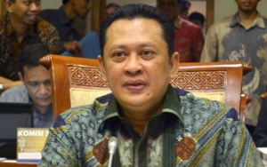 Ketua DPR Minta Jokowi Beri Pengampunan Pada Baiq Nuril dan Respons Dorongan Revisi UU ITE