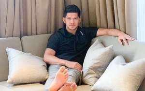 Iko Uwais Malah 'Tendang' Dada Rekannya Saat Lakukan Bottle Cap Challenge Hingga Tuai Protes