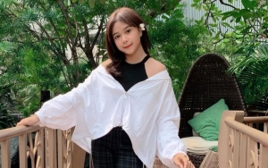  Brisia Jodie Imut Pakai Singlet Di Pinggir Jembatan, Komentar 'Ngegas' Boy William Curi Perhatian
