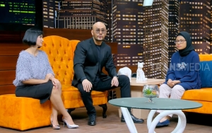 ‘Hitam Putih’ Tuai Pro Kontra Usai Undang Muslimah yang Viral Gara-Gara Salami Paus Fransiskus