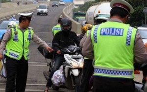Viral Video Pengakuan Nyeleneh Pemotor Ditilang, Netter: Sindiran Keras