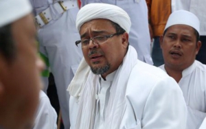 Ketua Dewan Masjid Soal Pemulangan Habib Rizieq: Tergantung Kemauan Sendiri